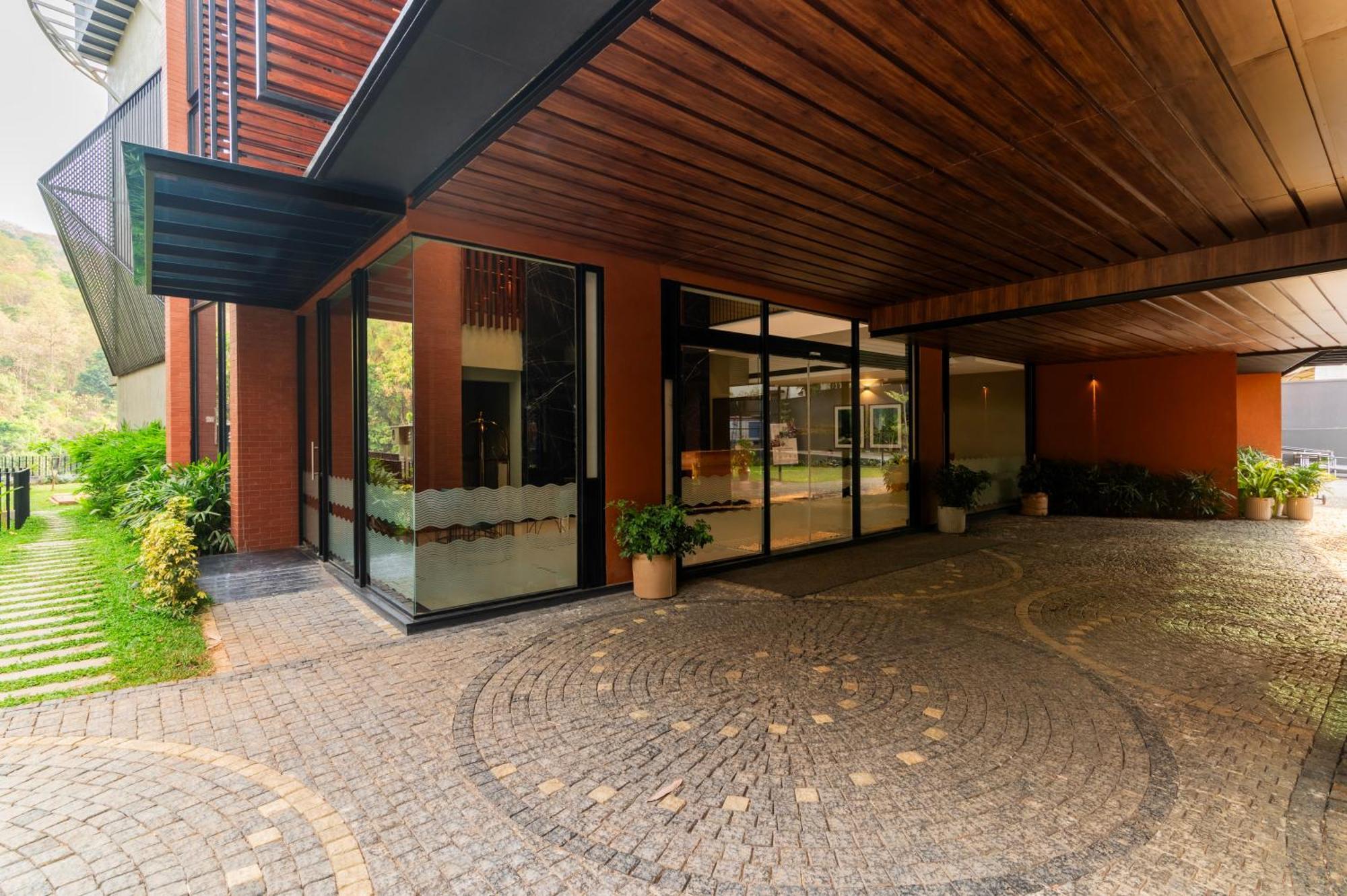 Sterling Athirappilly Kallana Exterior foto