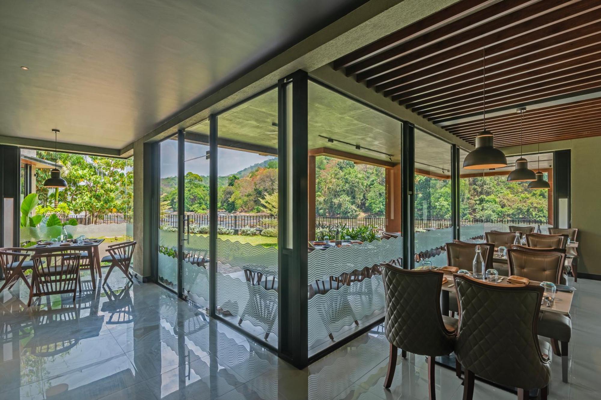 Sterling Athirappilly Kallana Exterior foto