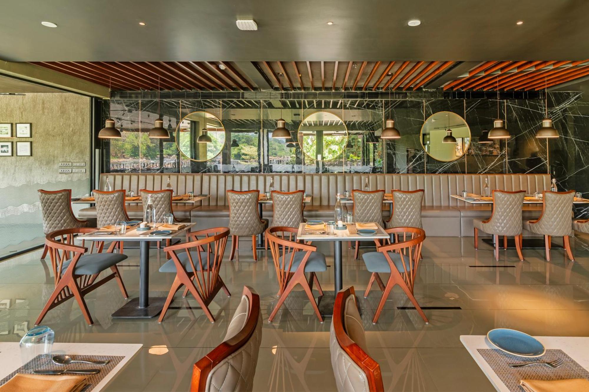 Sterling Athirappilly Kallana Exterior foto