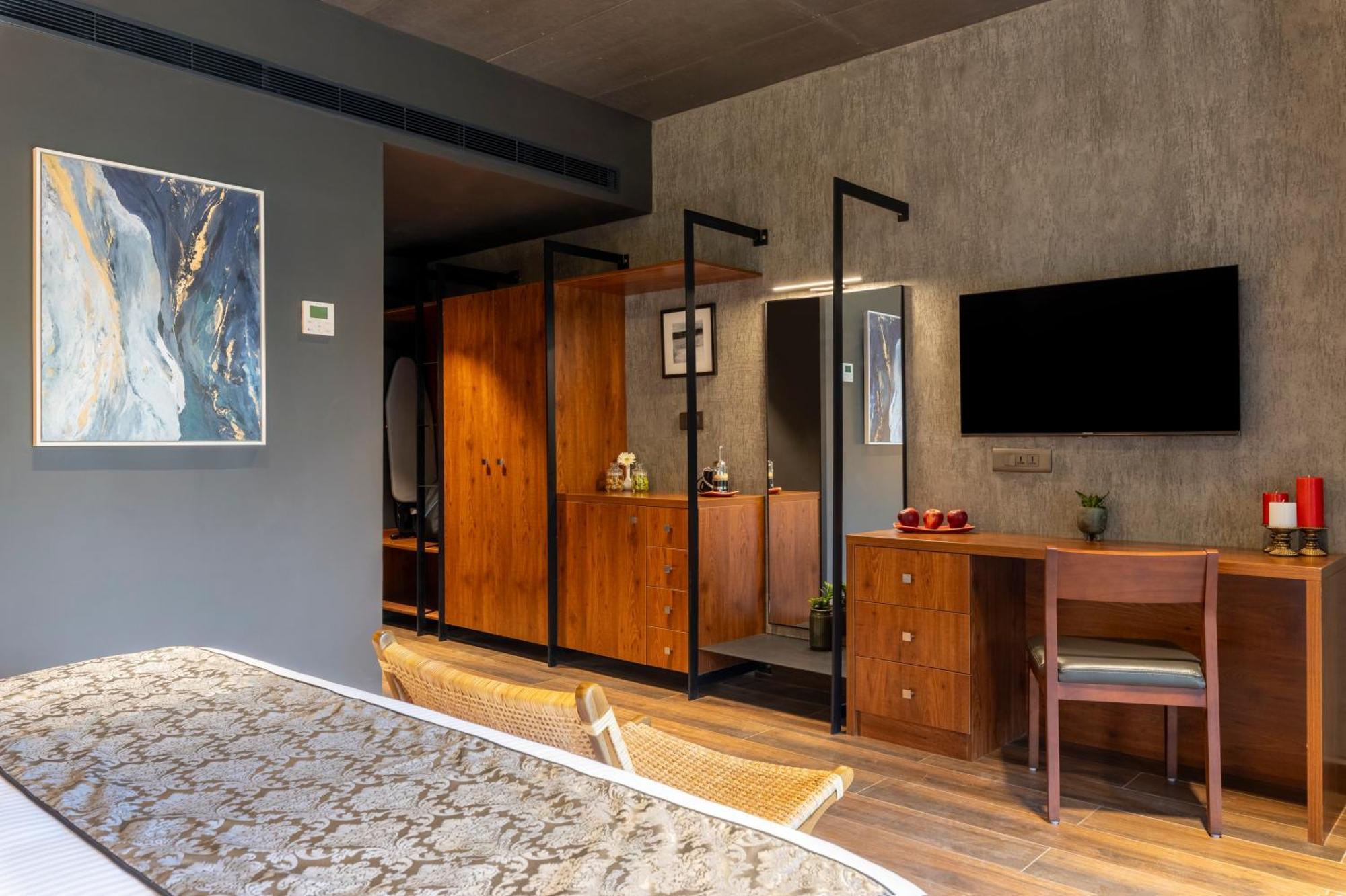 Sterling Athirappilly Kallana Exterior foto